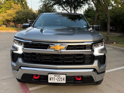 Used 2026 Chevrolet Silverado 1500 LT w/ Z71 Off-Road Package AWD/4WD image 2