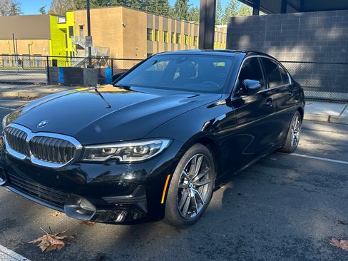 Used 2019 BMW 330i Sedan w/ Convenience Package image 2