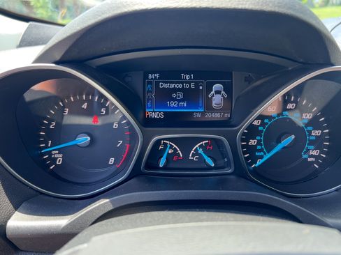 Used 2015 Ford Escape Titanium FWD image 9