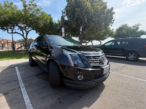 Used 2014 Cadillac SRX FWD image 16