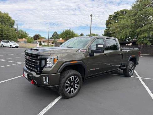 Used 2023 GMC Sierra 3500 AT4 w/ AT4 Premium Plus Package AWD/4WD image 21