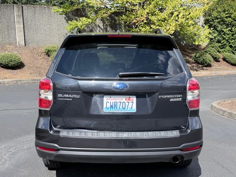 Used 2014 Subaru Forester 2.5i Limited w/ Popular Package #1 AWD/4WD image 4