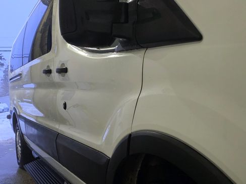 Used 2019 Ford Transit 350 XLT image 15