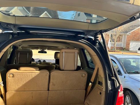 Used 2011 Mercedes-Benz GL 450 4MATIC image 6