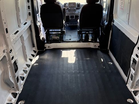 Used 2023 RAM ProMaster 2500 image 19