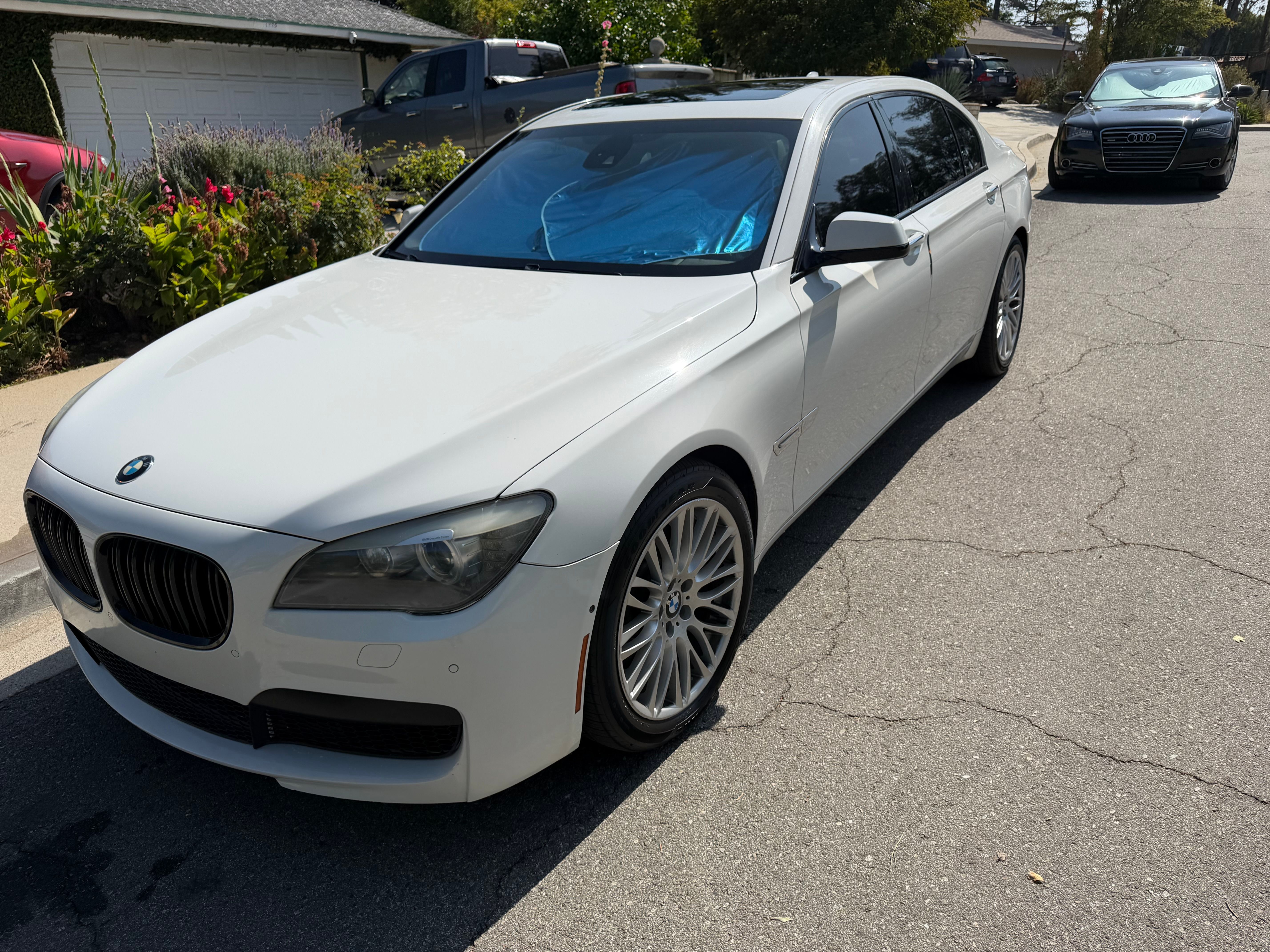 Used 2012 BMW 750Li RWD image 4
