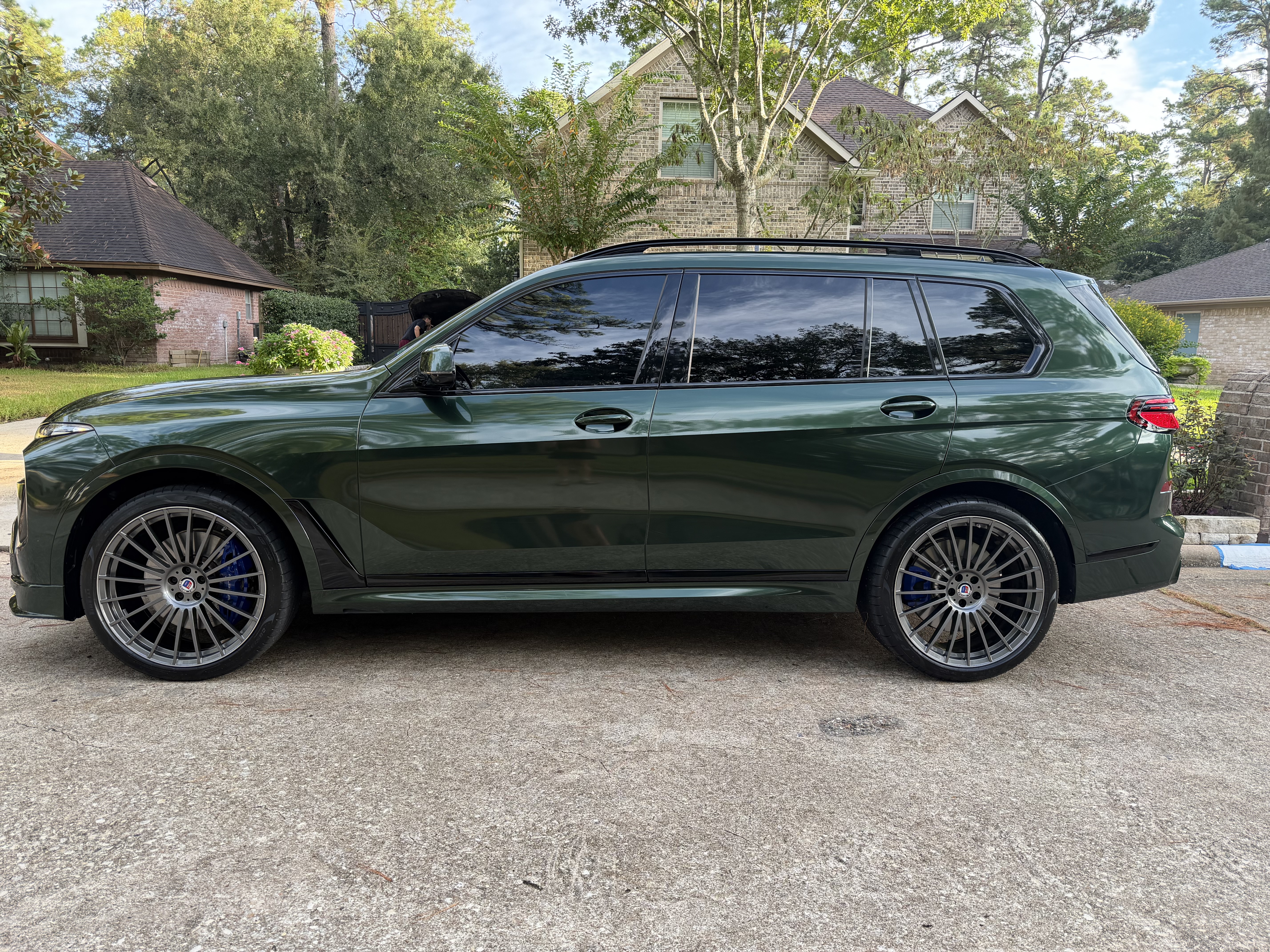 Used 2025 BMW ALPINA XB7 AWD/4WD image 1