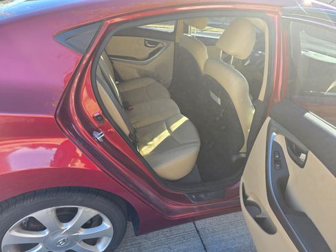 Used 2013 Hyundai Elantra Limited w/ Technology Pkg image 8
