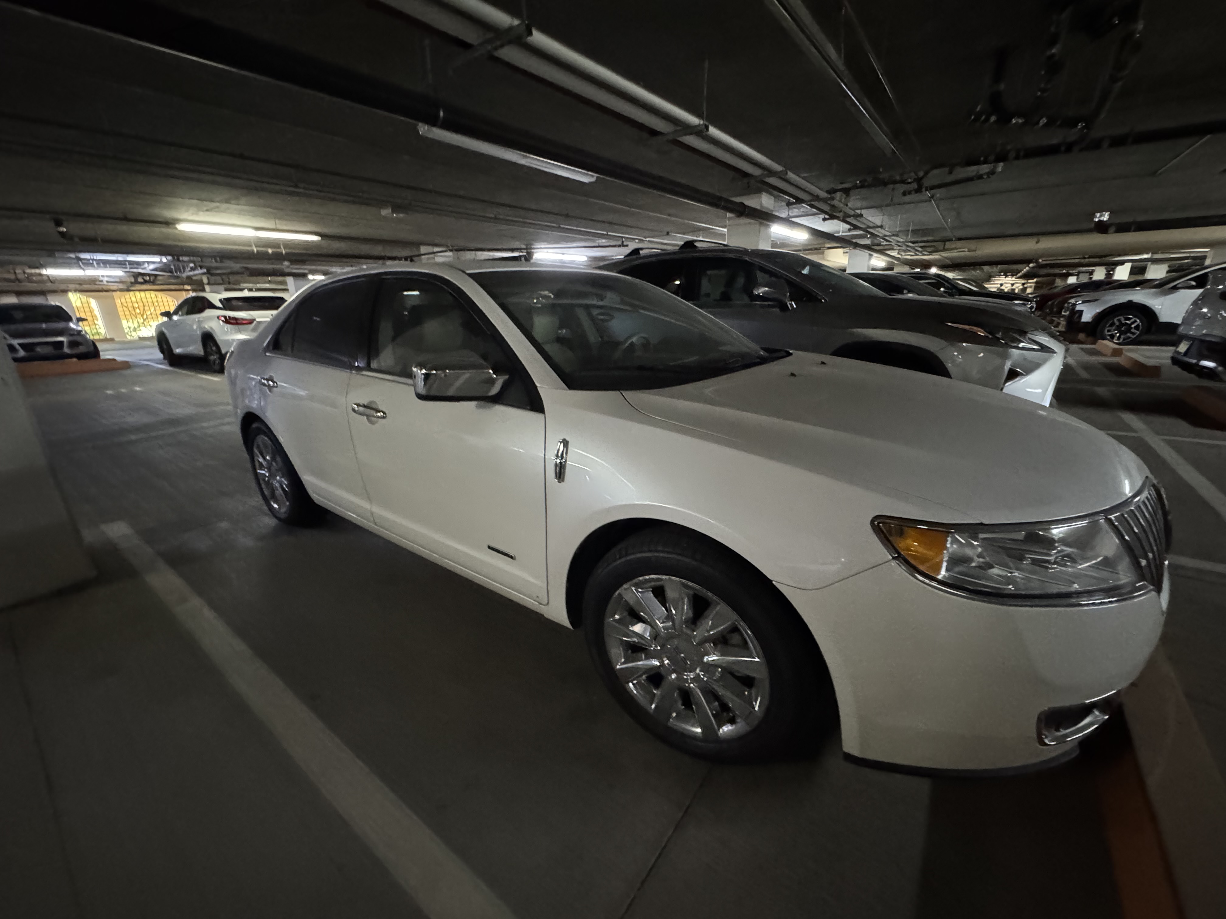 Used 2011 Lincoln MKZ Hybrid w/ 202A Rapid Spec Order Code FWD image 6