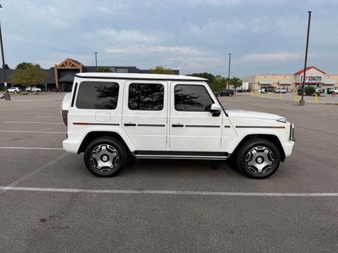 Used 2025 Mercedes-Benz G 550 image 8