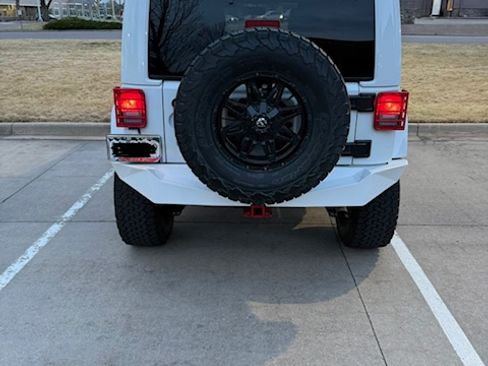 Used 2016 Jeep Wrangler Unlimited Rubicon image 6