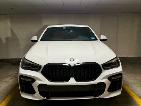 Used 2020 BMW X6 M50i w/ Premium Package AWD/4WD image 6