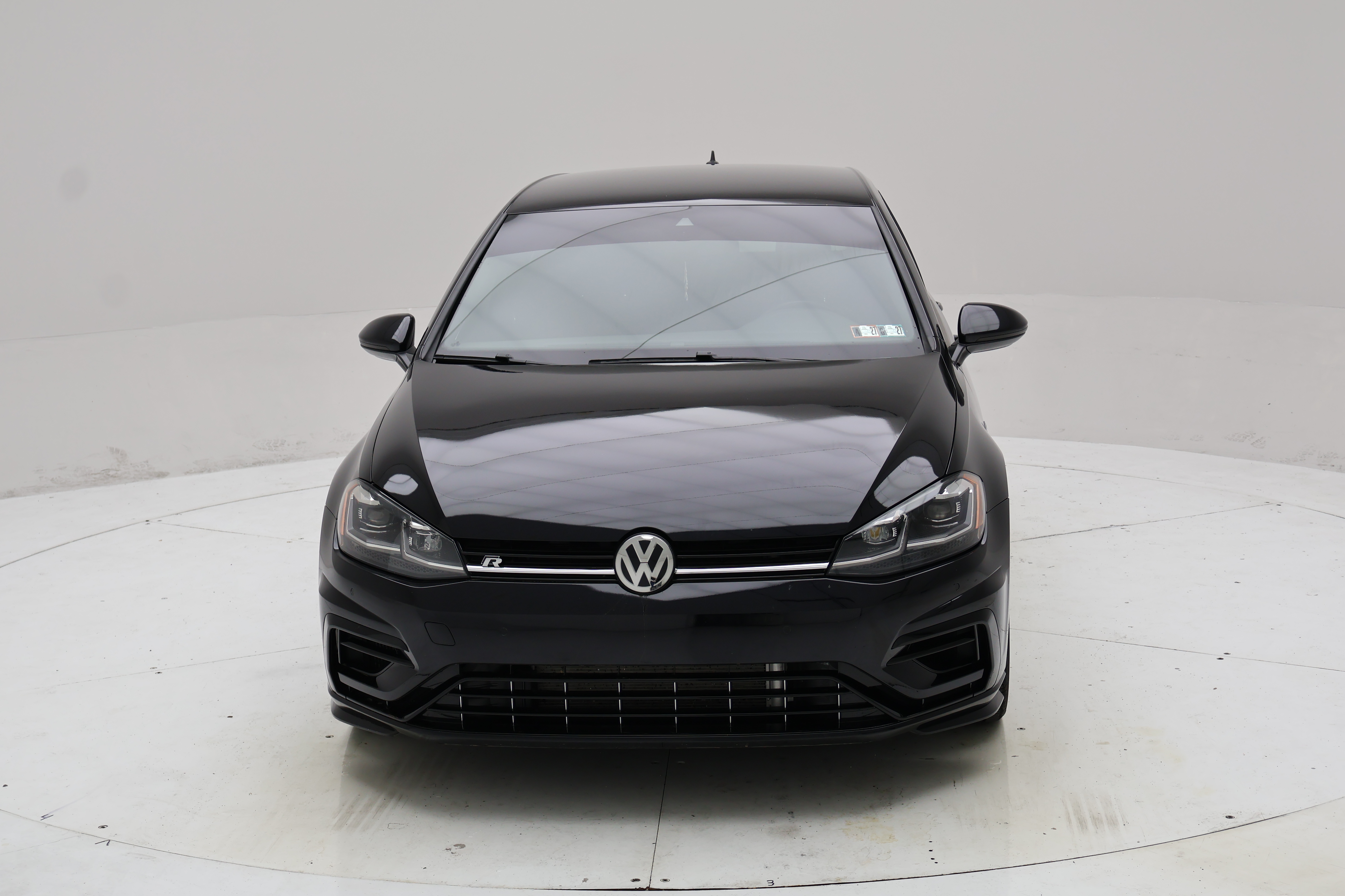 Used 2019 Volkswagen Golf R 4-Door AWD/4WD image 12