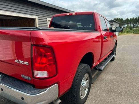 Used 2018 RAM 2500 Tradesman w/ Chrome Appearance Group AWD/4WD image 8