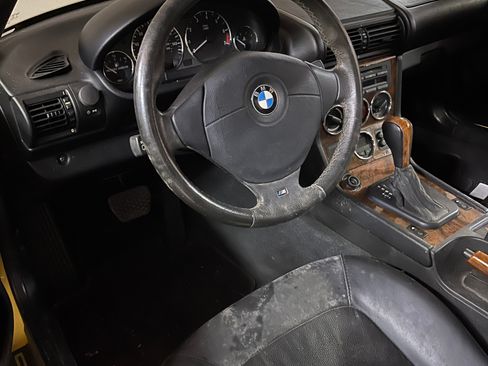 Used 2001 BMW Z3 2.5i image 9