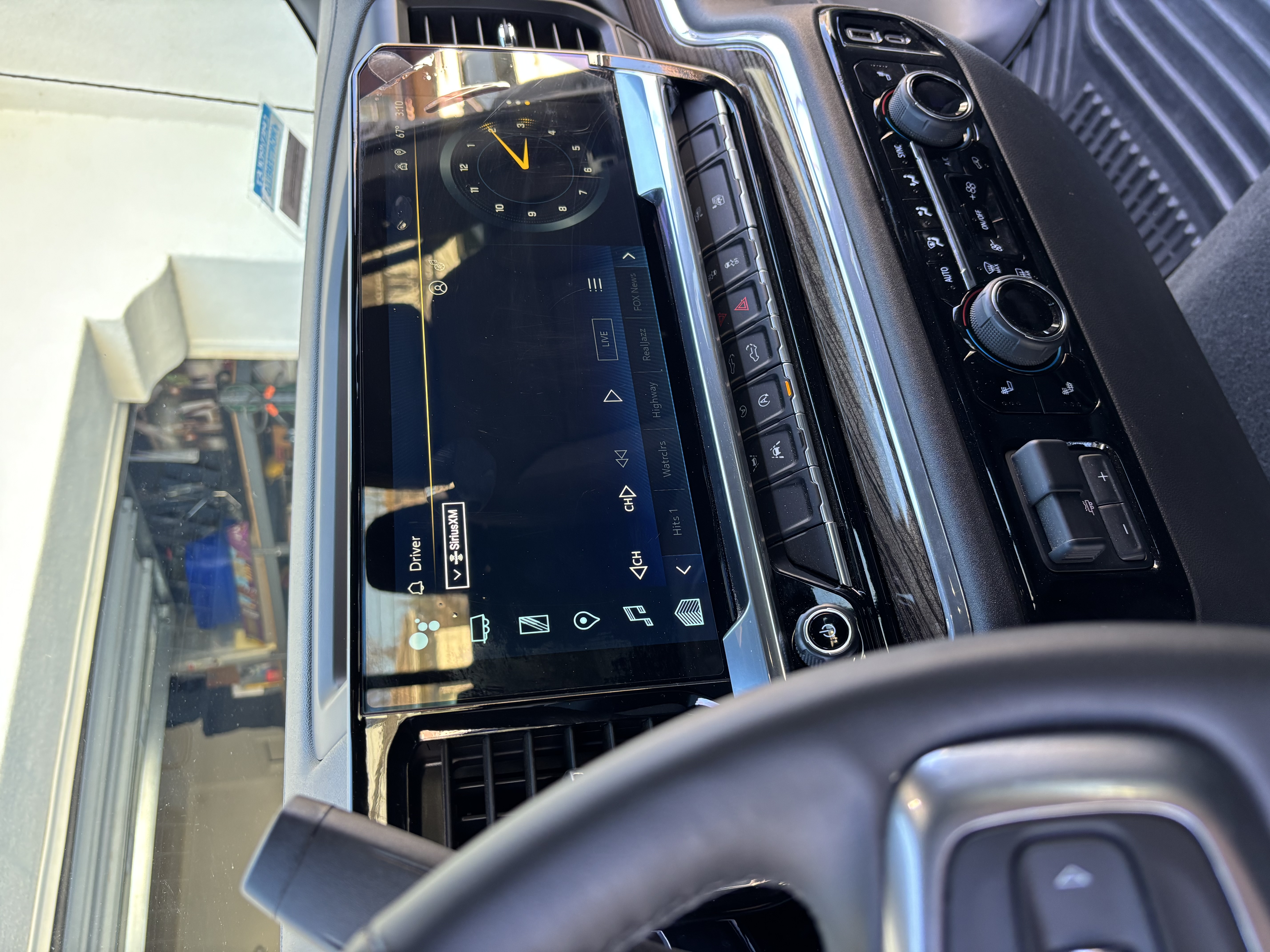 Used 2024 Chevrolet Silverado 1500 LT w/ Convenience Package II RWD image 14