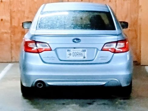 Used 2017 Subaru Legacy 2.5i w/ Alloy Wheel Package image 2