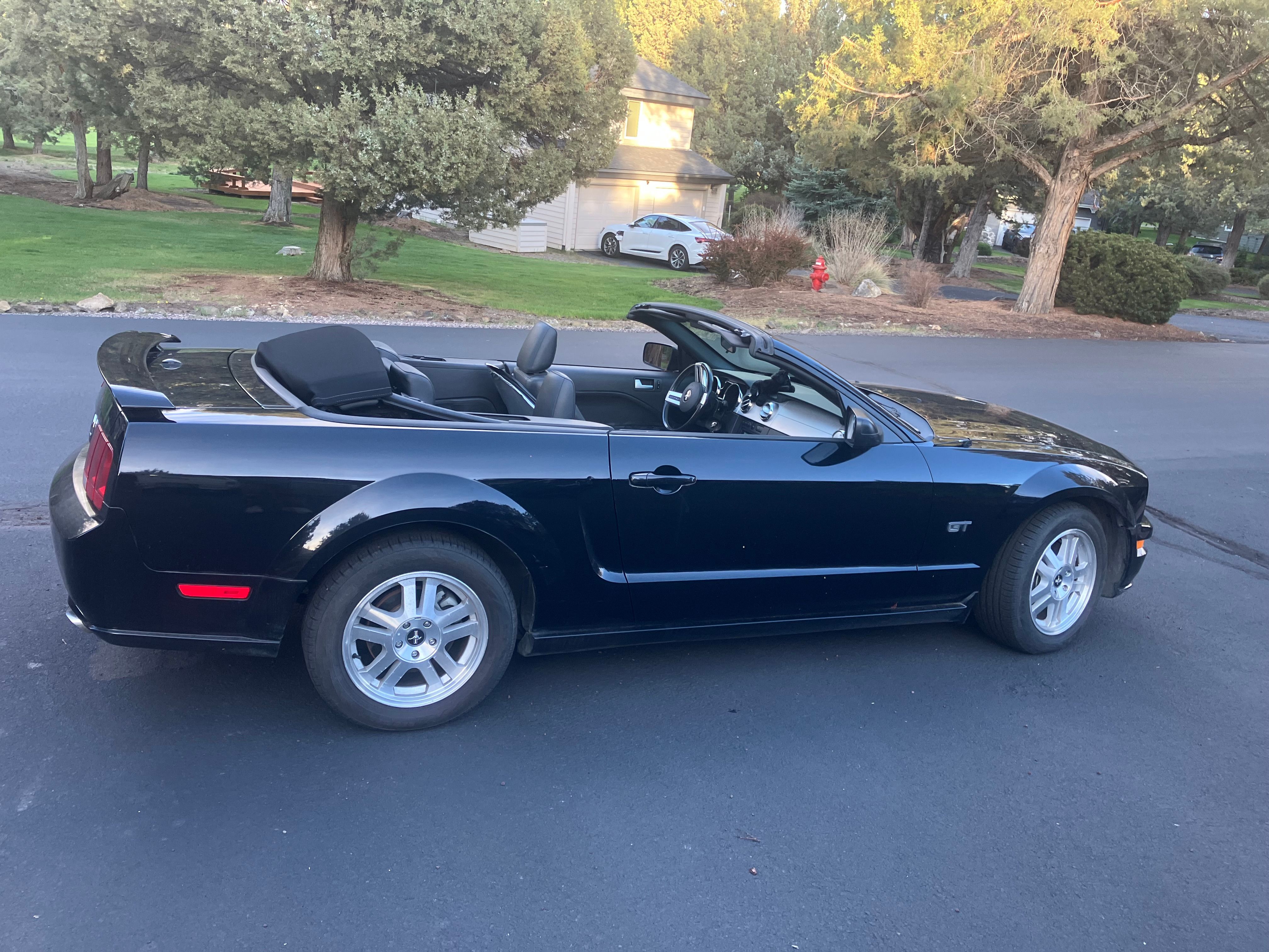 Used 2008 Ford Mustang GT Premium RWD image 4