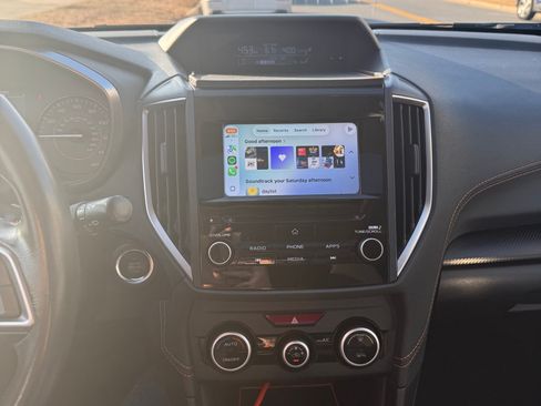 Used 2020 Subaru Crosstrek 2.0i Premium w/ Moonroof Package 2 image 10