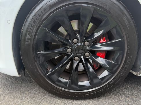 Used 2018 Tesla Model S 75D AWD/4WD image 13