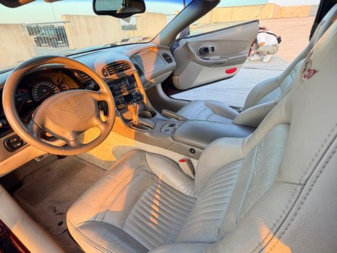 Used 2003 Chevrolet Corvette Convertible w/ Preferred Equipment Group1 RWD image 15