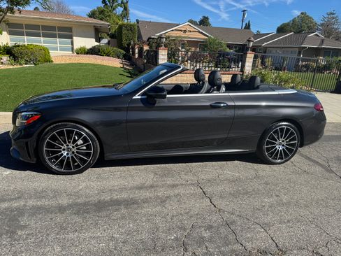 Used 2022 Mercedes-Benz C 300 Cabriolet image 11