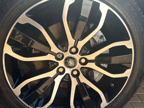 Used 2018 Land Rover Range Rover Sport HSE AWD/4WD image 14