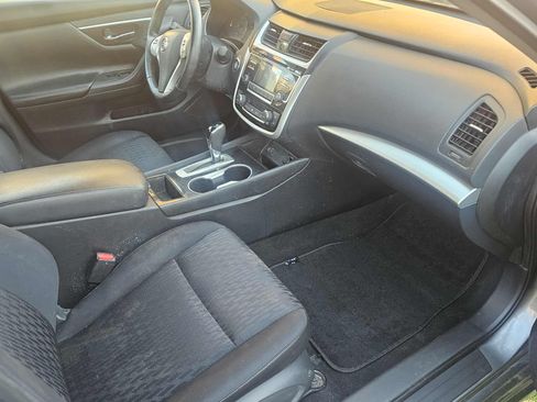 Used 2018 Nissan Altima 2.5 SV image 4