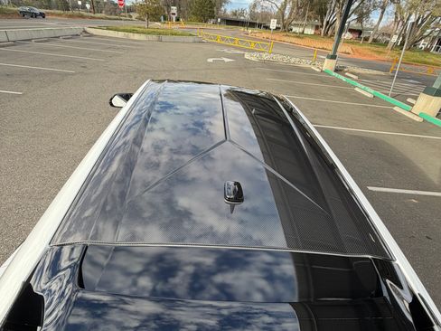 Used 2023 Lamborghini Urus Performante image 13