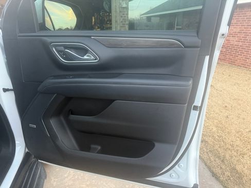 Used 2021 Chevrolet Tahoe LT image 12