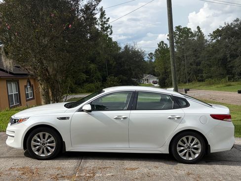Used 2016 Kia Optima EX FWD image 8
