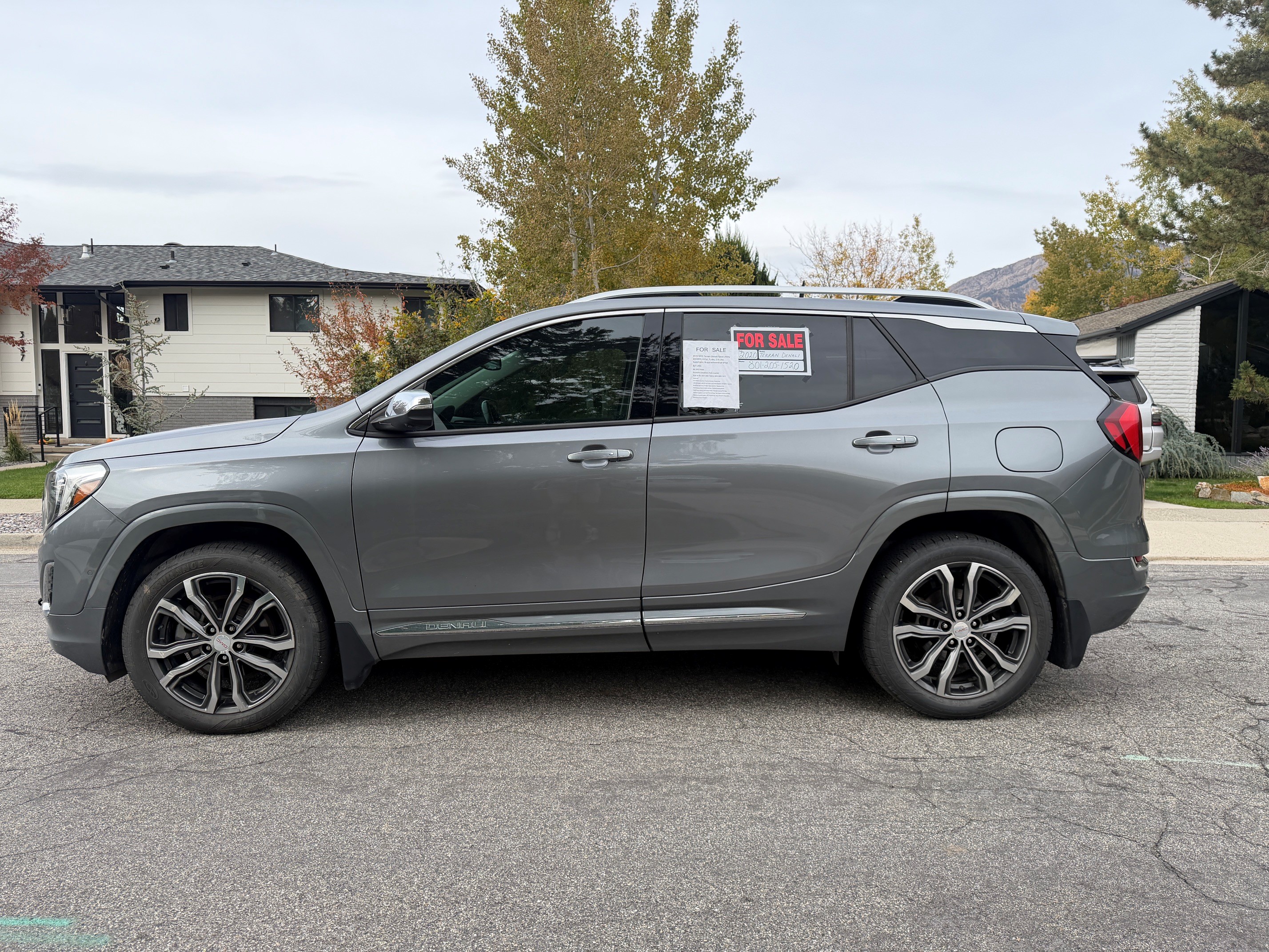 Used 2020 GMC Terrain Denali w/ GMC Pro Grade Package AWD/4WD image 6