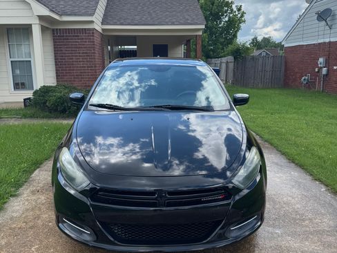 Used 2015 Dodge Dart SXT FWD image 1