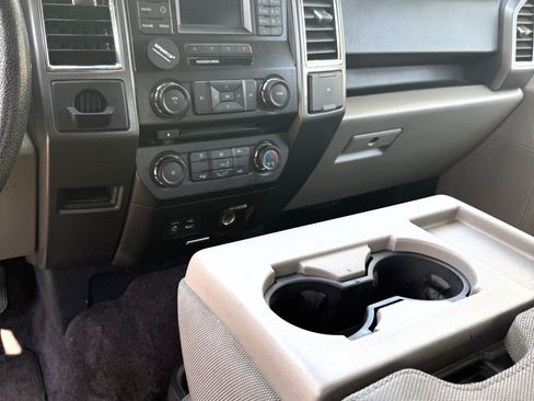 Used 2015 Ford F150 XLT w/ Equipment Group 301A Mid image 9