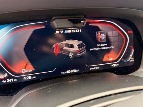 Used 2021 BMW X7 M50i image 17