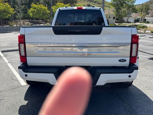 Used 2020 Ford F350 Platinum image 9