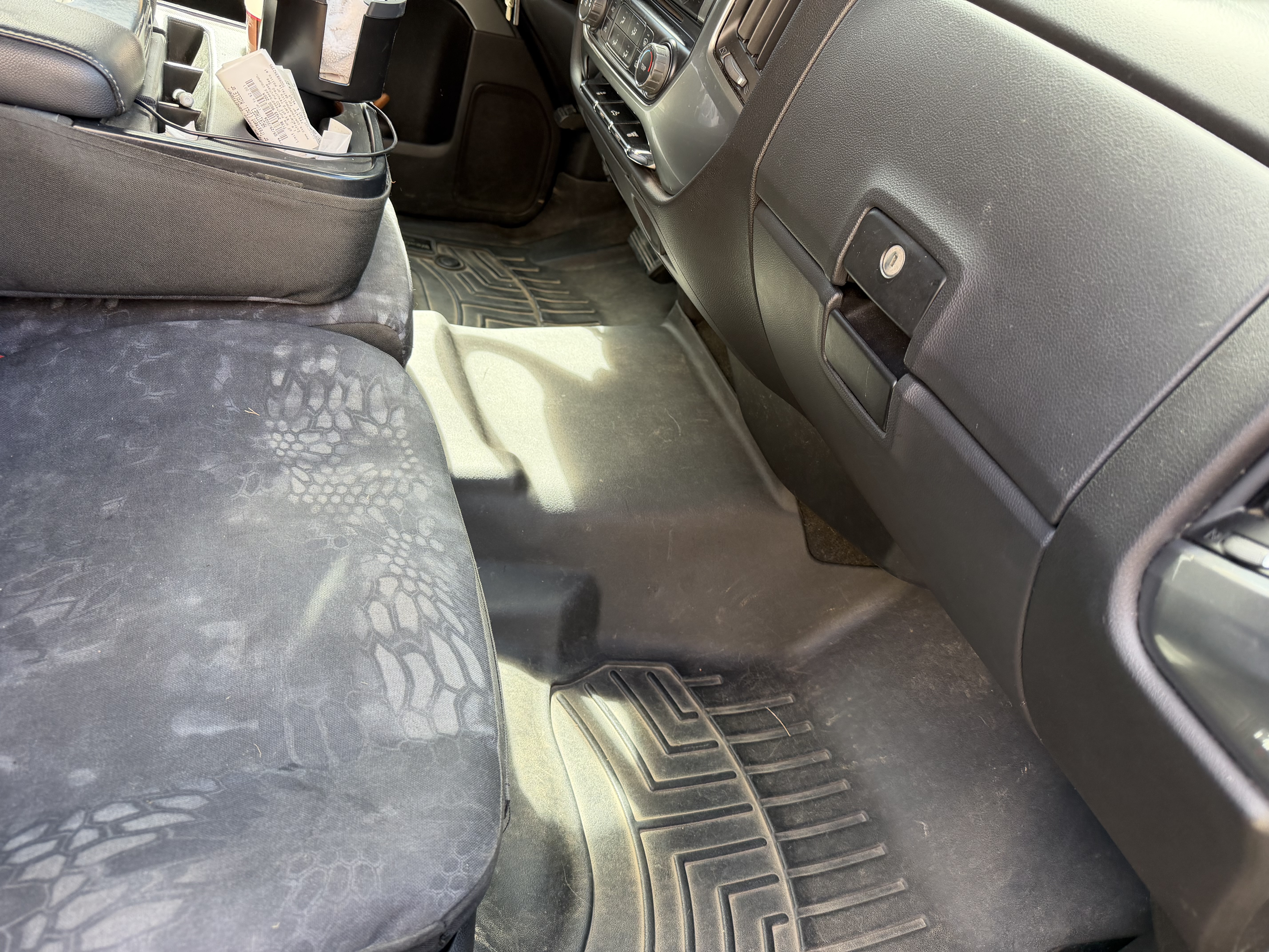 Used 2016 Chevrolet Silverado 2500 LT AWD/4WD image 6