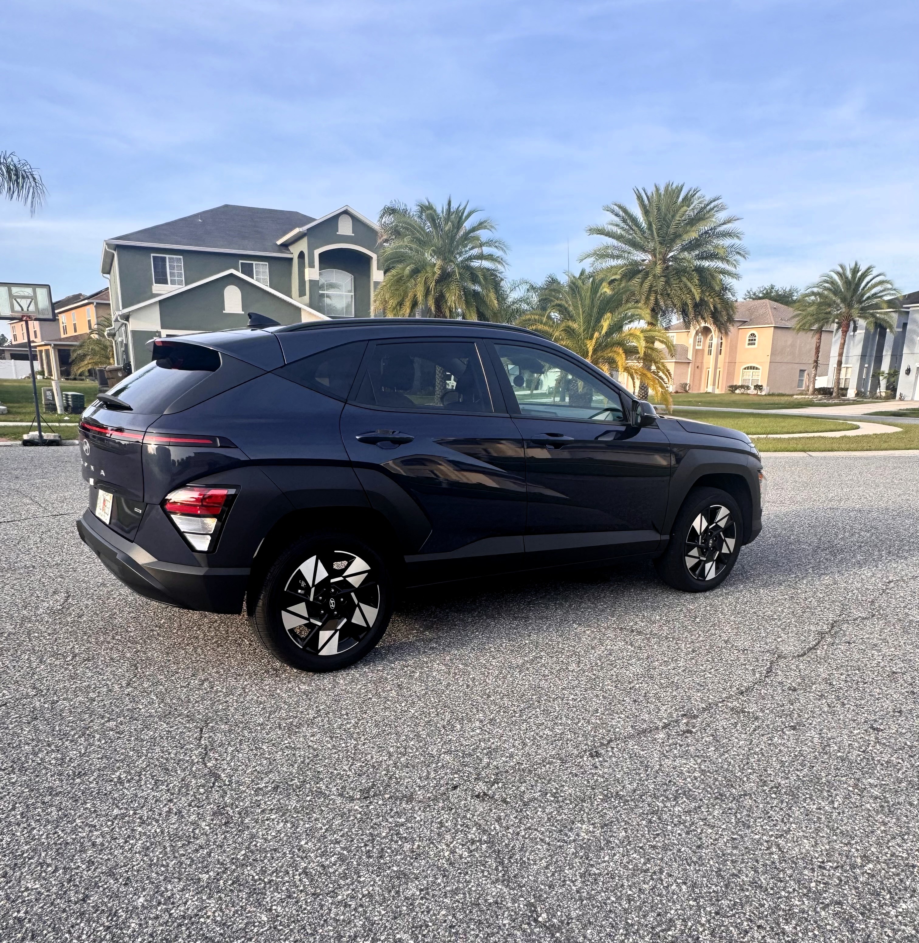 Used 2025 Hyundai Kona SEL AWD/4WD image 2