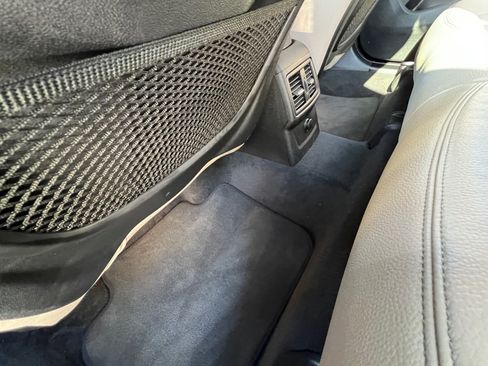 Used 2018 BMW X1 sDrive28i image 9