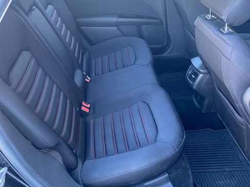 Used 2016 Ford Fusion SE w/ Equipment Group 201A image 15