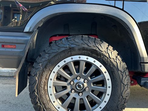 Used 2024 INEOS Grenadier image 10