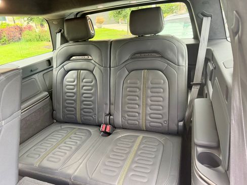 Used 2023 Rivian R1S Adventure AWD/4WD image 9