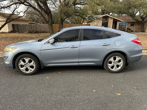 Used 2010 Honda Crosstour EX-L image 1
