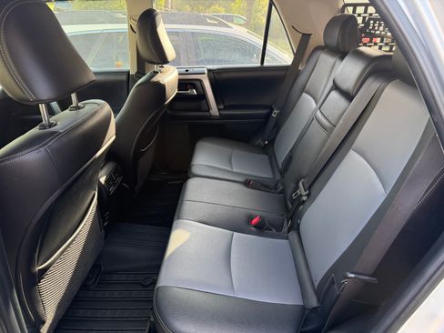Used 2017 Toyota 4Runner SR5 Premium AWD/4WD image 22