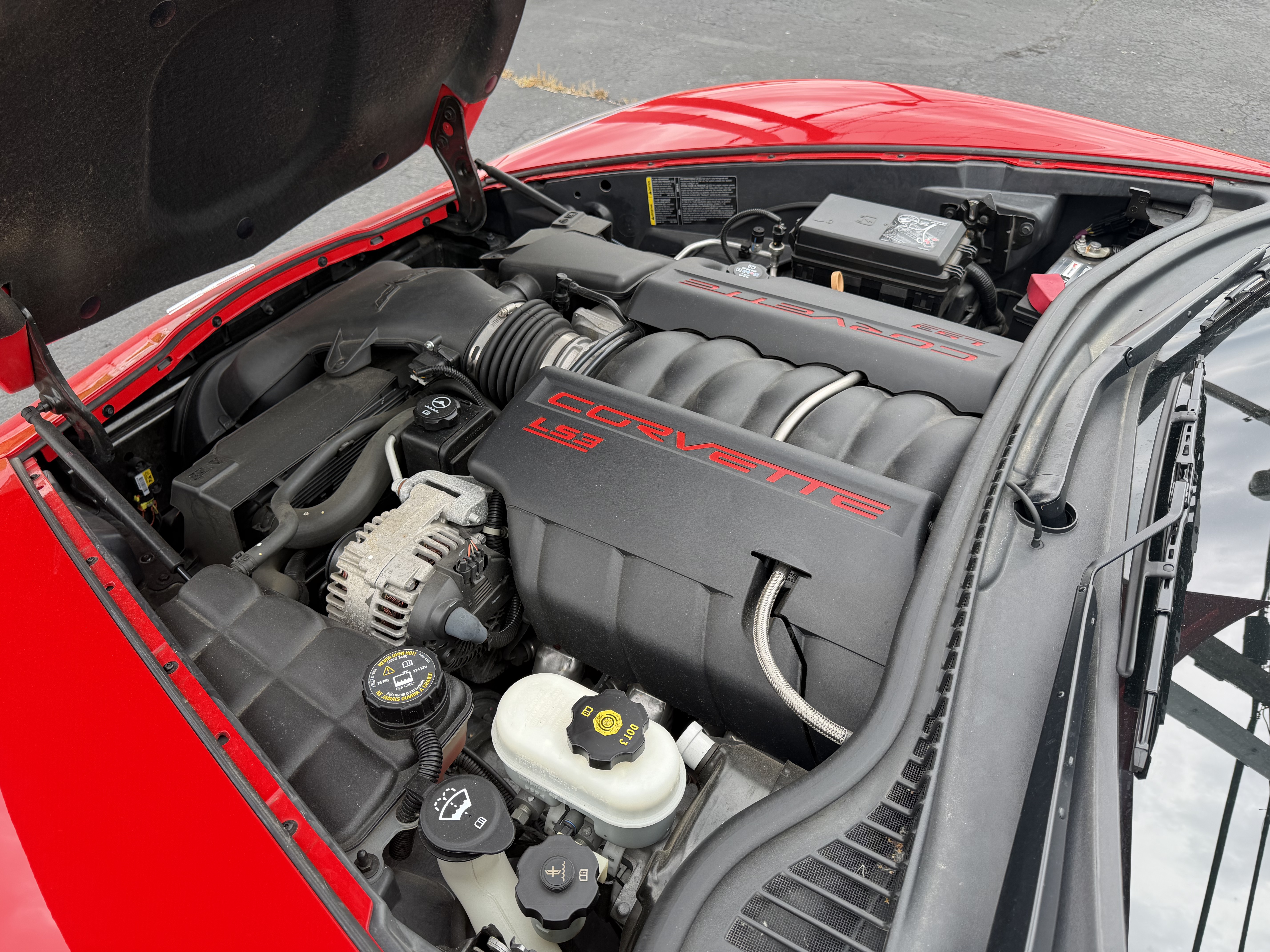 Used 2010 Chevrolet Corvette Coupe w/ 1LT RWD image 10