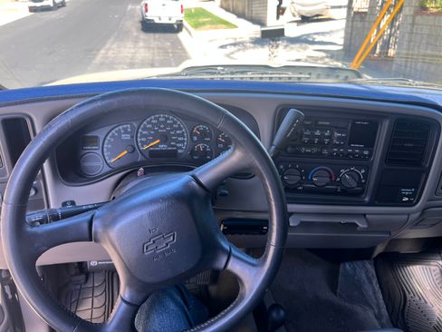 Used 2000 Chevrolet Silverado 1500 LS AWD/4WD image 11