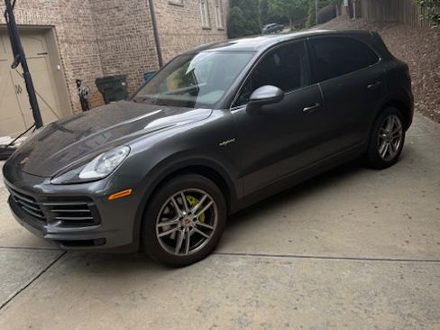 Used 2020 Porsche Cayenne E-Hybrid AWD/4WD image 5