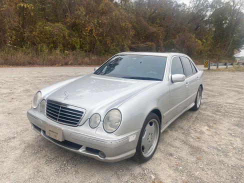 Used 2001 Mercedes-Benz E 55 AMG Sedan image 14