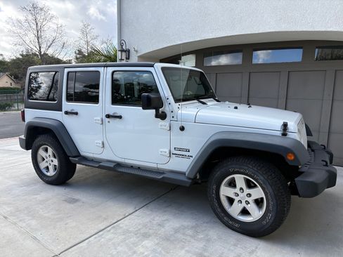 Used 2014 Jeep Wrangler Unlimited Sport w/ Quick Order Package 24S image 6