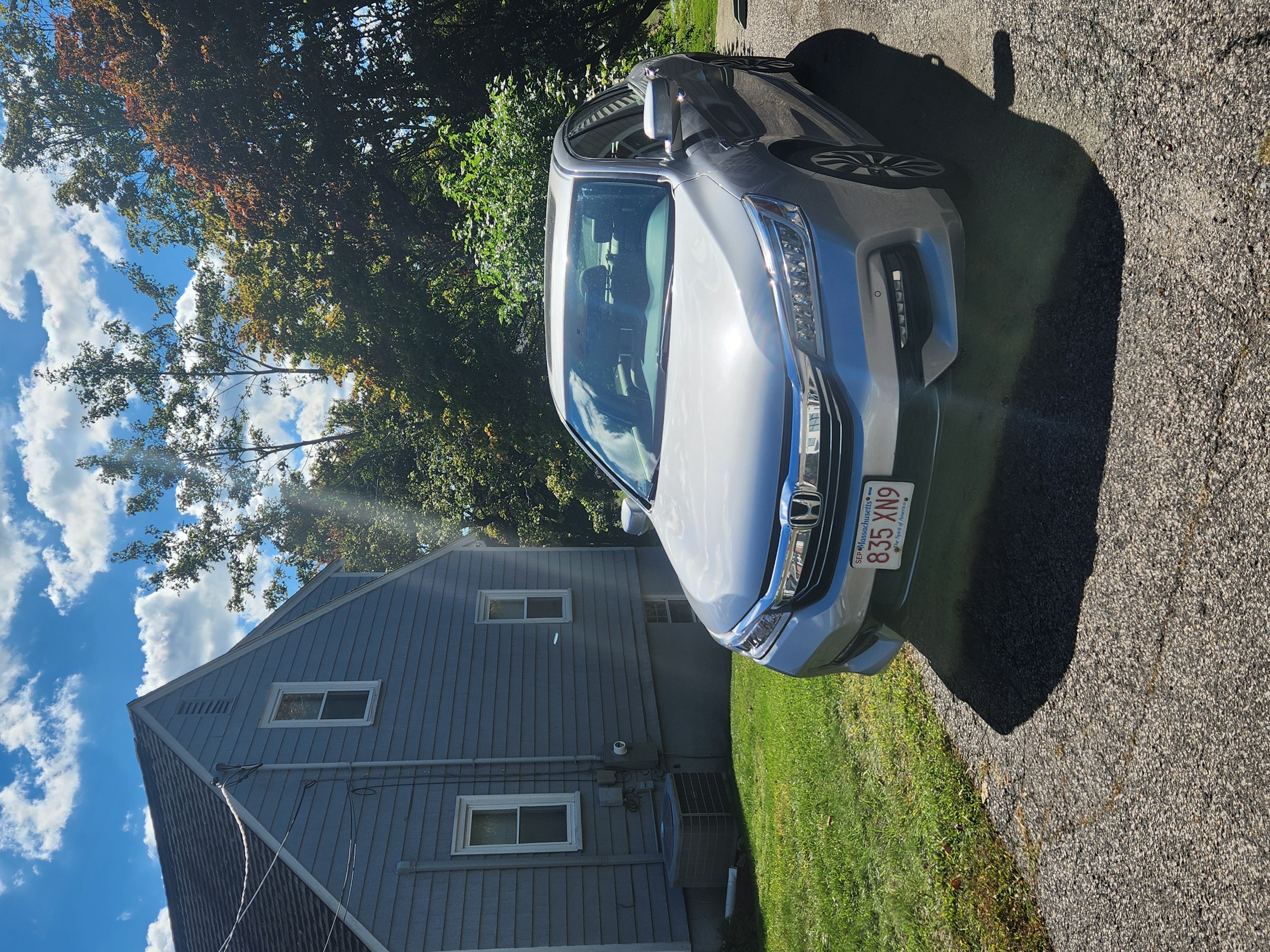 Used 2017 Honda Accord Touring image 1